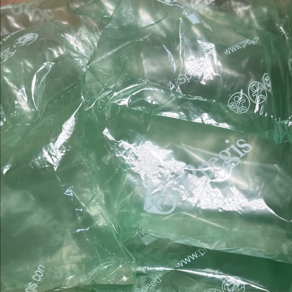 50 Air Cushion Packaging - Picture 3 of 9